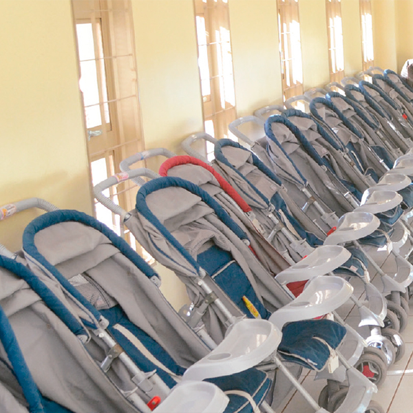 Construção da Creche no Jardim Santo Antônio para atender todas as crianças daquela região.