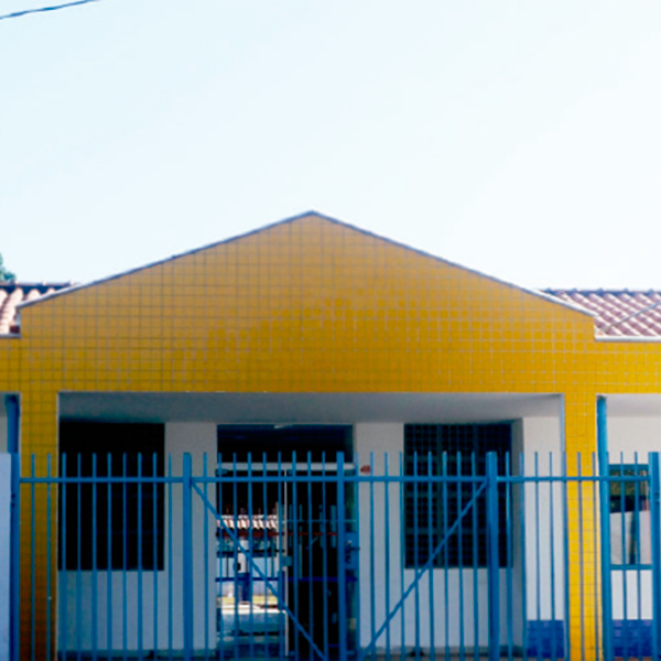 Investimentos na Educação com a criação de mais 300 novas vagas em creches. Construção da Creche do Jardim Pacola, em parceria com o Governo Federal. Construção da Creche no Jardim Santo Antônio para atender todas as crianças daquela região.